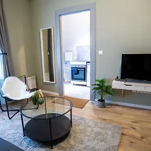 Cozy On The Boulevard. Apartamento